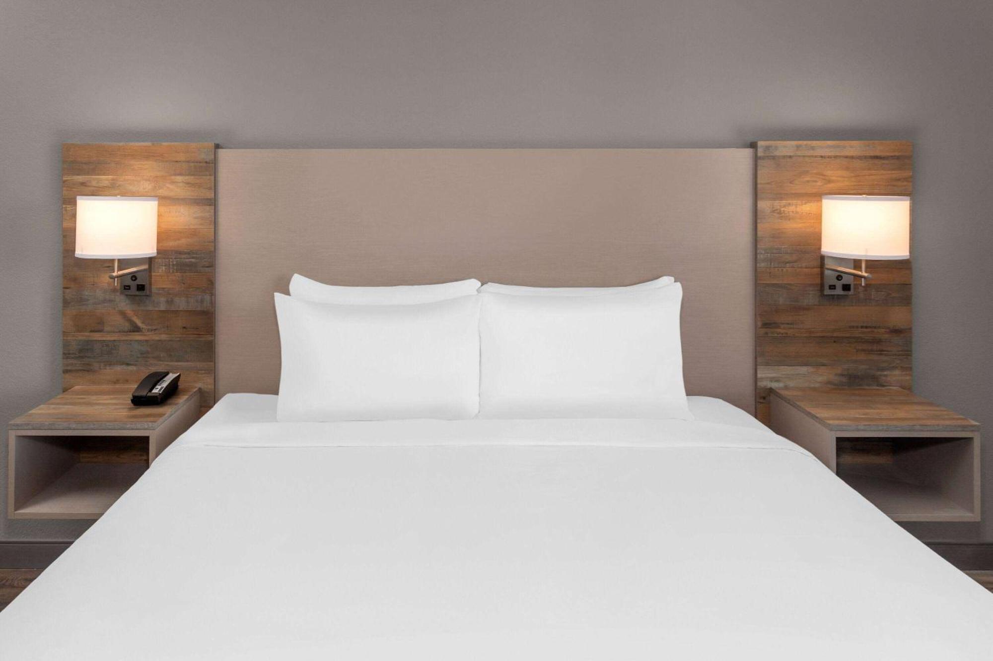 Links Bos Landen Hotel & Spa Of Pella, Trademark By Wyndham Екстер'єр фото