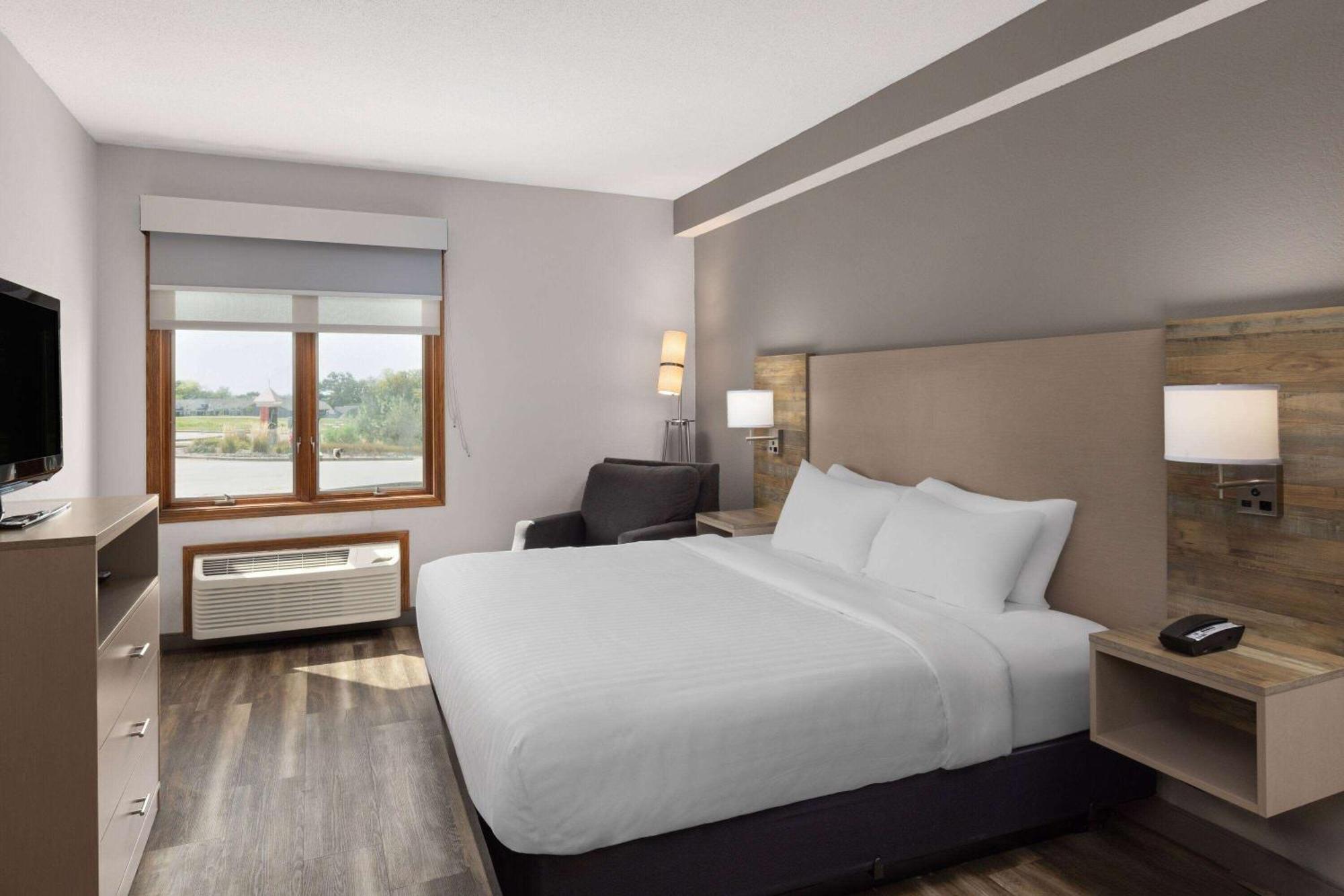Links Bos Landen Hotel & Spa Of Pella, Trademark By Wyndham Екстер'єр фото